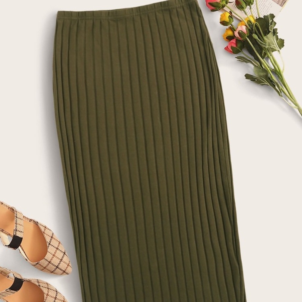 Olive Green Midi Ribbed Skirt